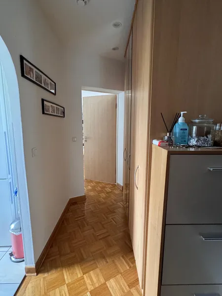 Zehlendorf: Helle und ruhige 2,5-Zimmer-Wohnung — photo 1